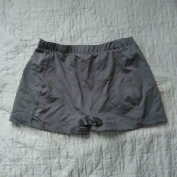 Spandex - Picture 2 of 3